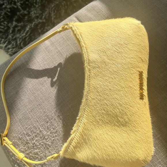 Le Raphia collection - Le Bisou pony hair shoulder bag - Picture 4 of 12